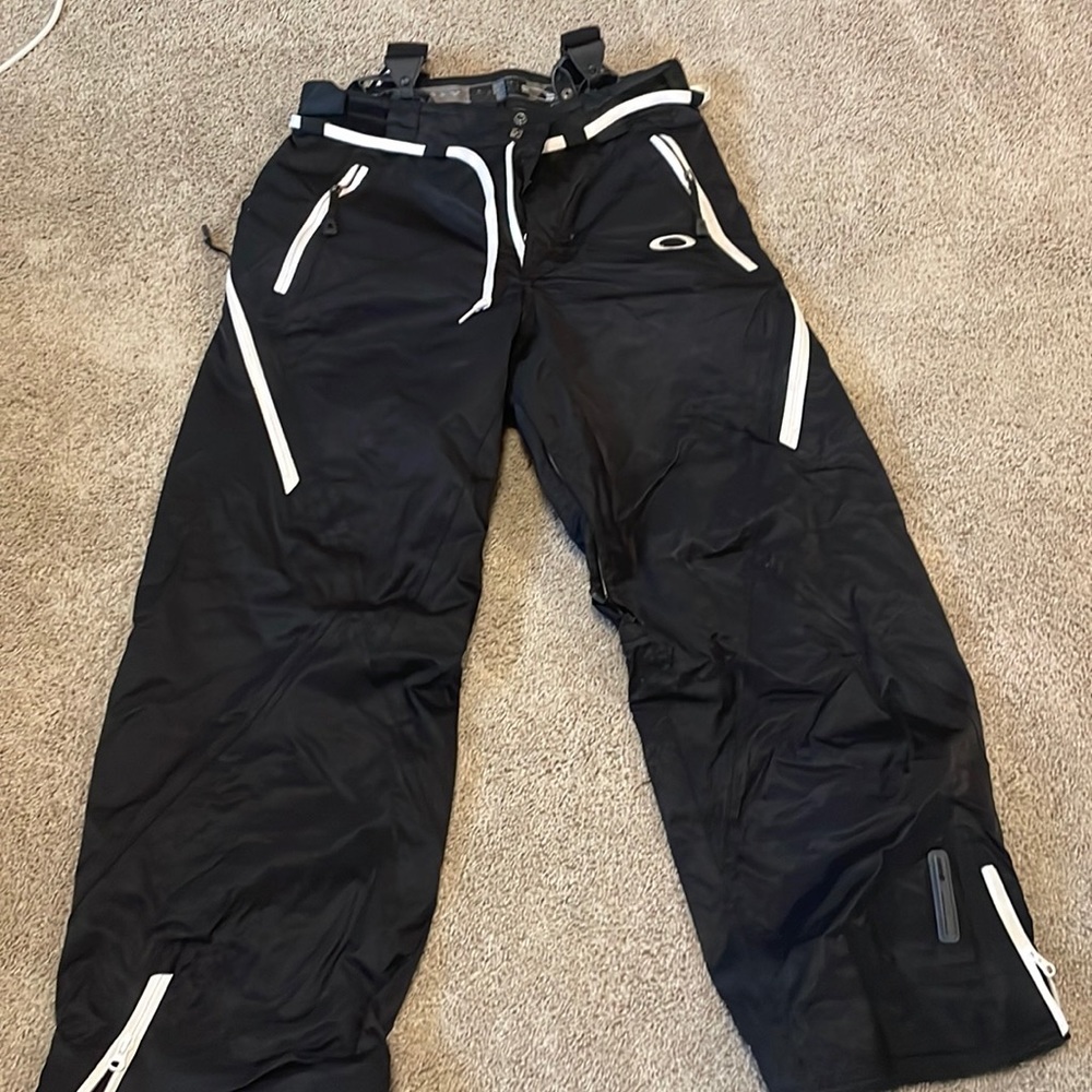 Oakley Coat and pants for skiing